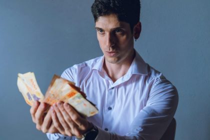 como investir dinheiro